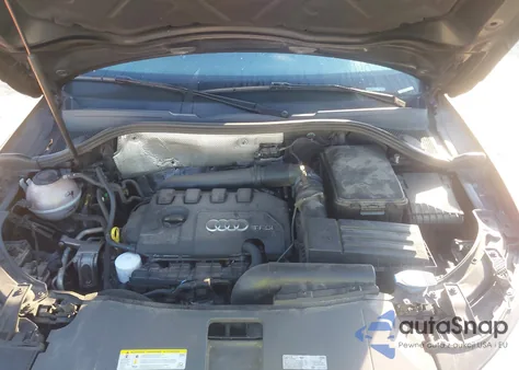 2018 Audi Q3 2.0T Premium/2.0T Sport Premium from USA, damaged, VIN WA1HCCFS2JR031648